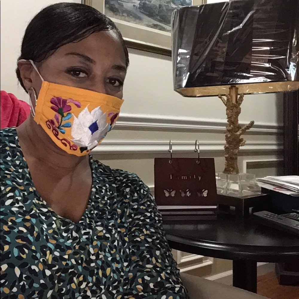 Meet your Posher, Eliza